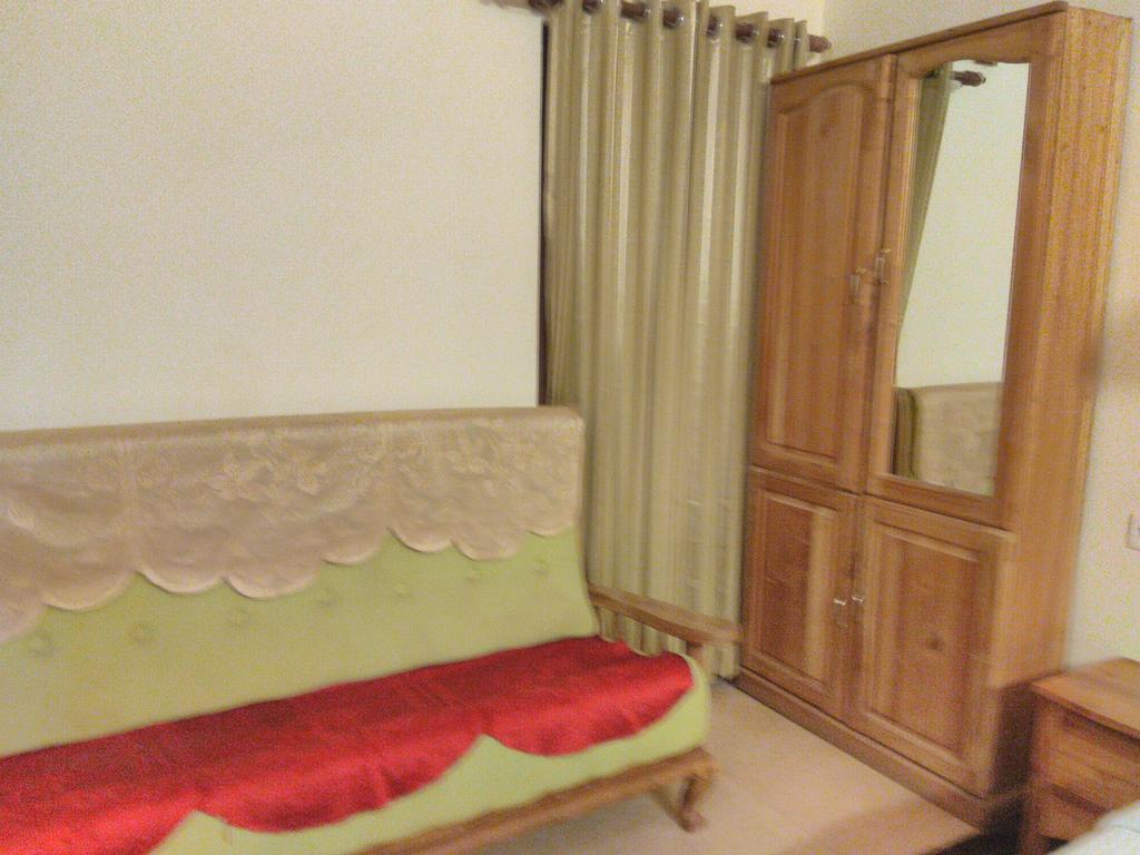 Green Court Cottage Thekkady Bagian luar foto
